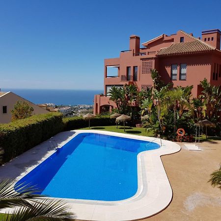 Calahonda Luxury Apartment With A Stunning Sea View Mijas Exterior foto